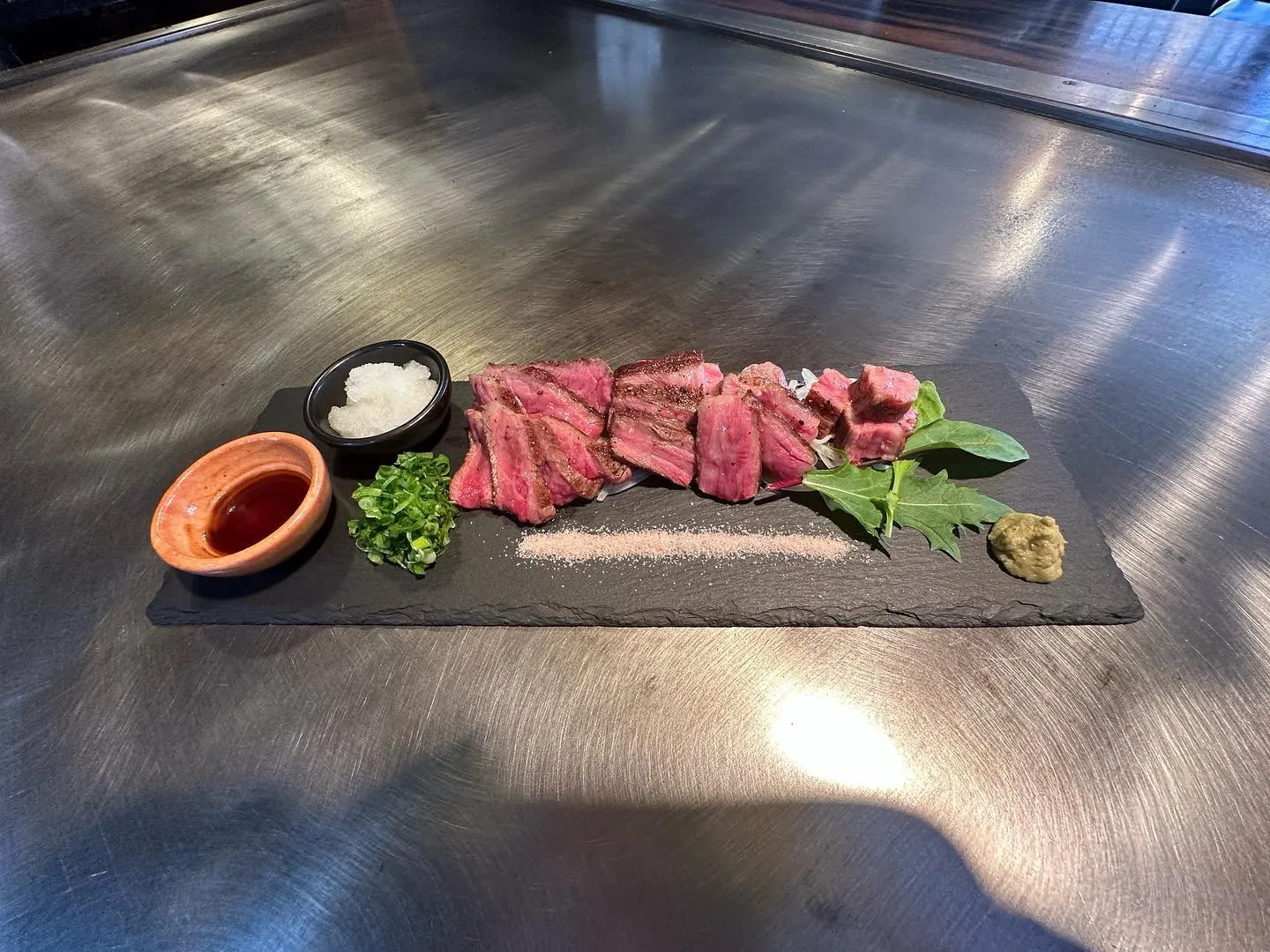 【牛ステーキ】