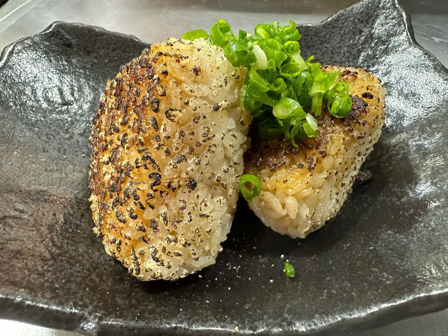 【鉄板焼きおにぎり】